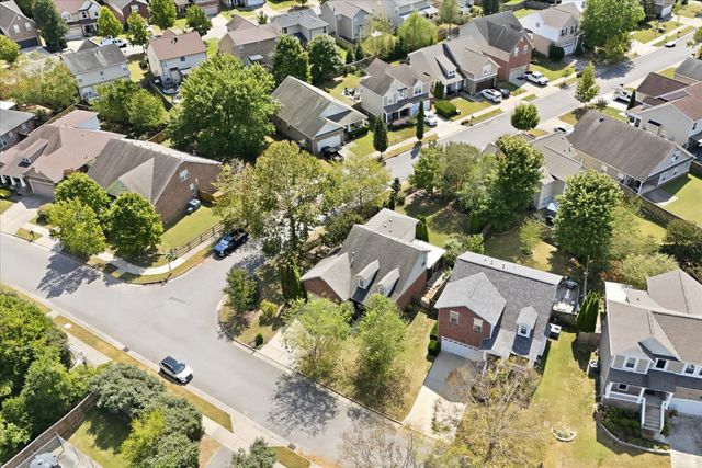 7093 Bridgeport Dr, Nashville, TN 37221