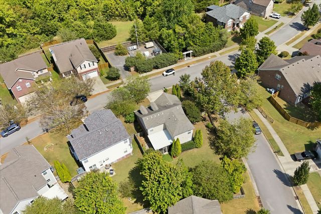 7093 Bridgeport Dr, Nashville, TN 37221