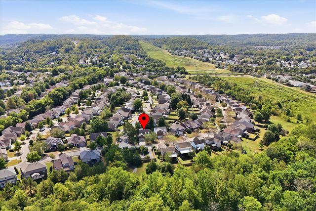7093 Bridgeport Dr, Nashville, TN 37221