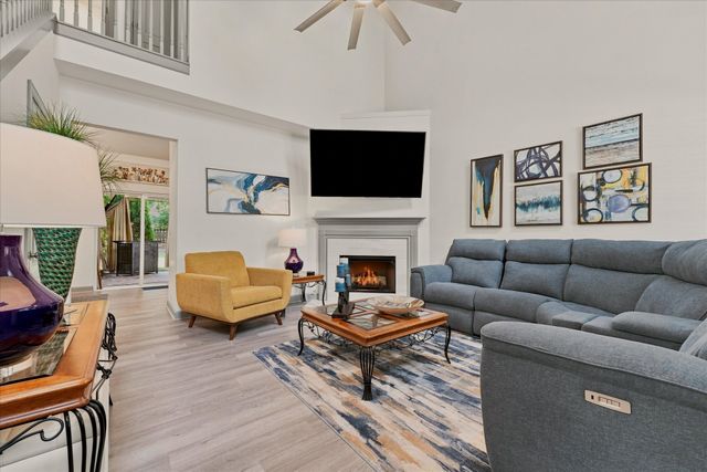 7093 Bridgeport Dr, Nashville, TN 37221