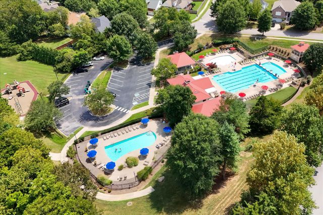 7093 Bridgeport Dr, Nashville, TN 37221