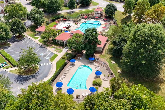 7093 Bridgeport Dr, Nashville, TN 37221