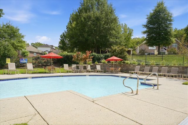 7093 Bridgeport Dr, Nashville, TN 37221
