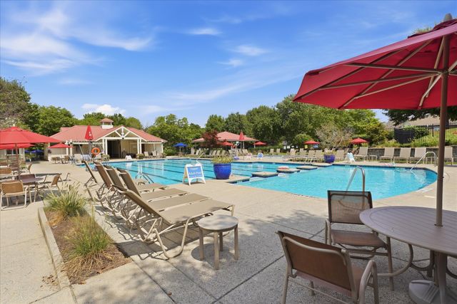 7093 Bridgeport Dr, Nashville, TN 37221