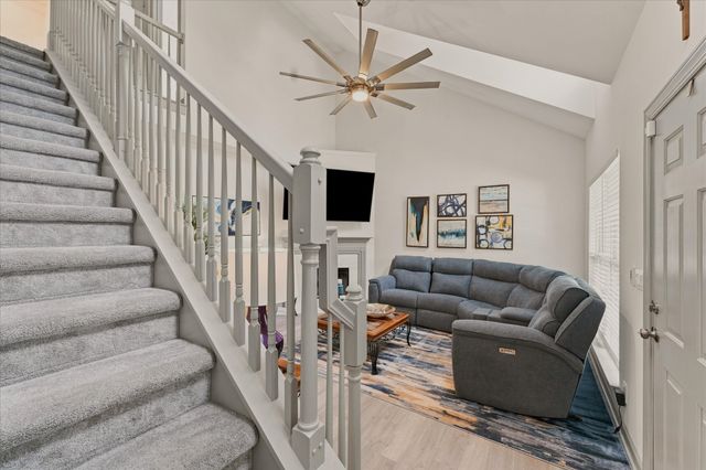 7093 Bridgeport Dr, Nashville, TN 37221