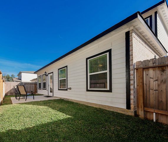 56 Ashe Juniper Way, Magnolia, TX 77354