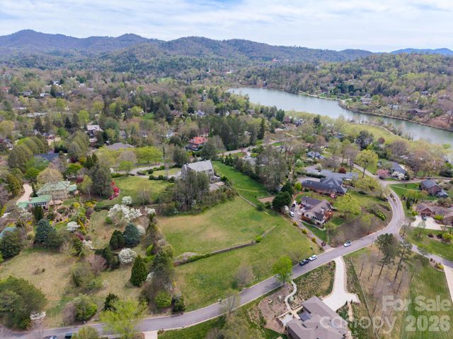 99999 Pine Acre Boulevard 4, Asheville, NC 28804