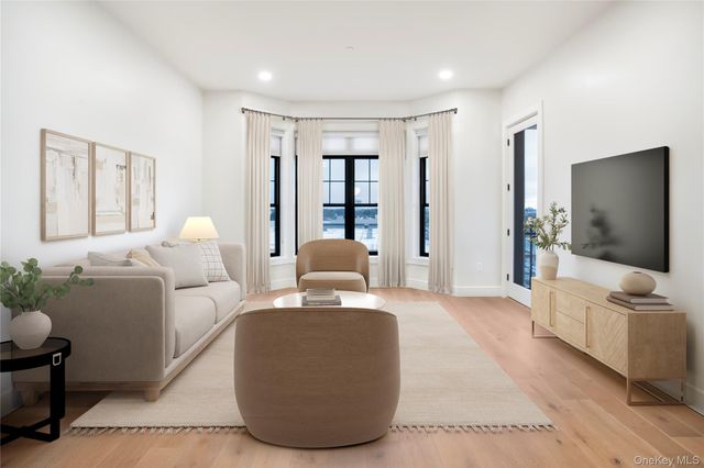 695 Merrick Avenue 331, Westbury, NY 11590