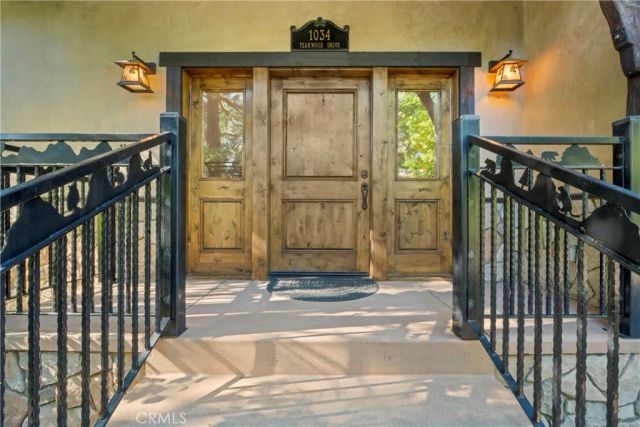 1034 Teakwood, Lake Arrowhead, CA 92352