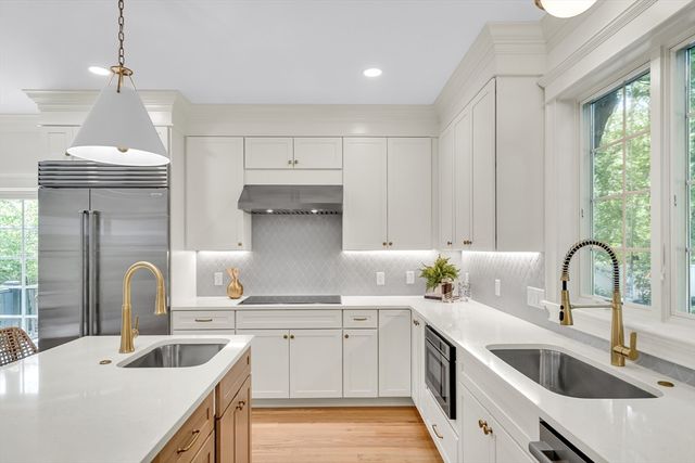 6 Manning, Lexington, MA 02420
