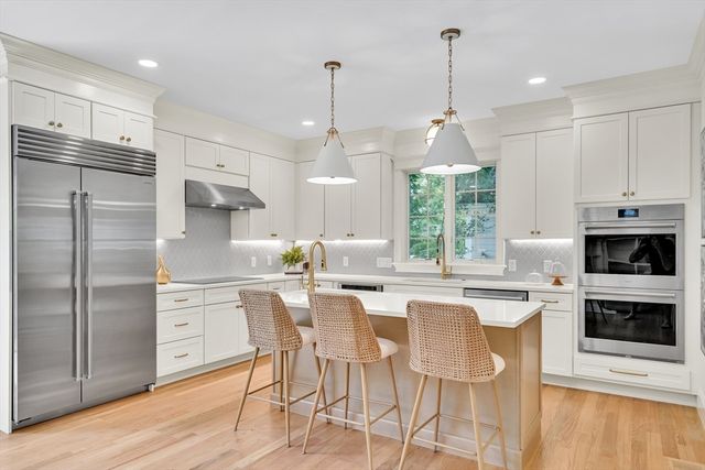 6 Manning, Lexington, MA 02420