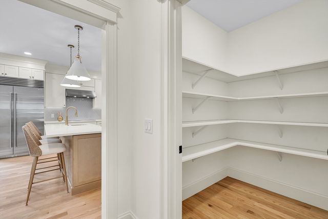 6 Manning, Lexington, MA 02420