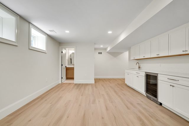 6 Manning, Lexington, MA 02420