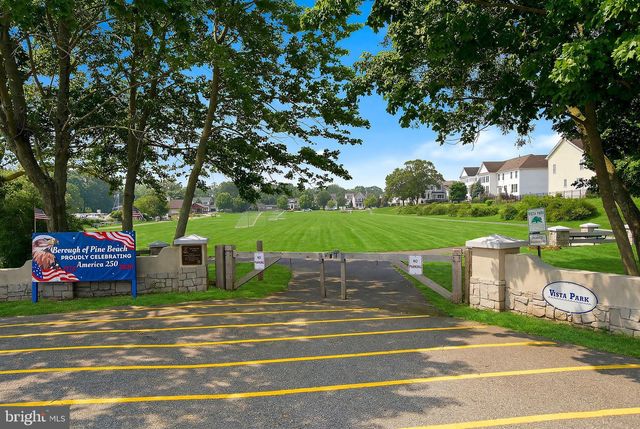 414 SPRINGFIELD AVE, Pine Beach, NJ 08741