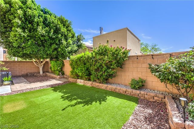 6974 Walden Park Street, Las Vegas, NV 89166
