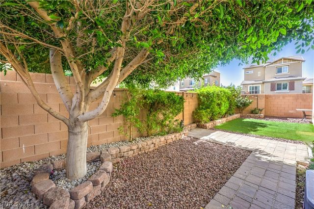 6974 Walden Park Street, Las Vegas, NV 89166