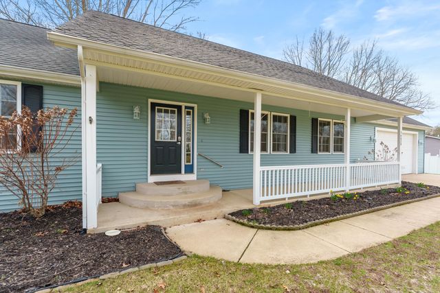 36029 Valley Drive, Paw Paw, MI 49079