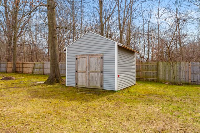 36029 Valley Drive, Paw Paw, MI 49079