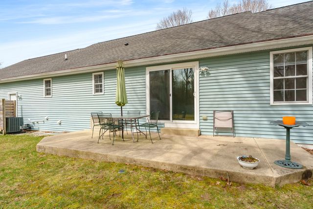 36029 Valley Drive, Paw Paw, MI 49079