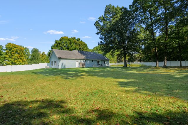 36029 Valley Drive, Paw Paw, MI 49079