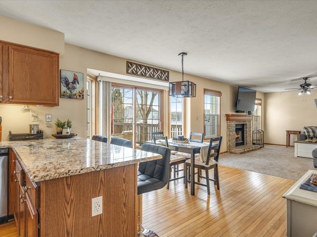 10853 Lemon Grass Lane, Roscoe, IL 61073