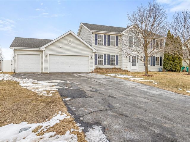 10853 Lemon Grass Lane, Roscoe, IL 61073