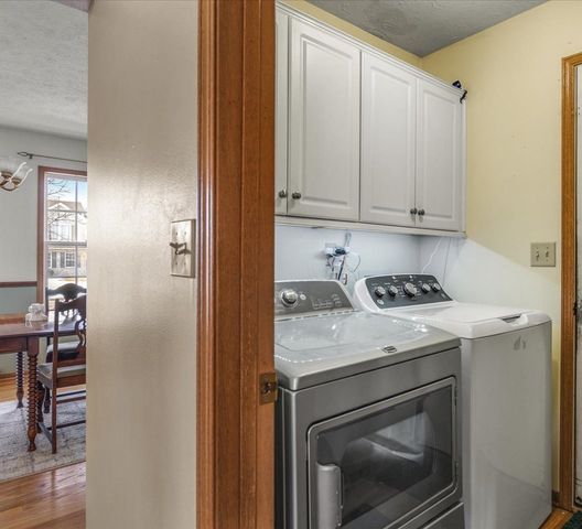 10853 Lemon Grass Lane, Roscoe, IL 61073