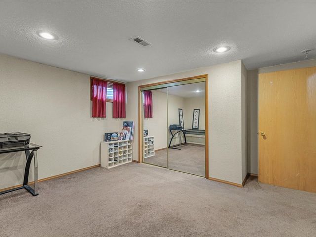 10853 Lemon Grass Lane, Roscoe, IL 61073