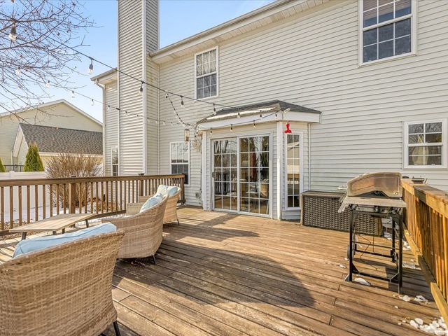 10853 Lemon Grass Lane, Roscoe, IL 61073