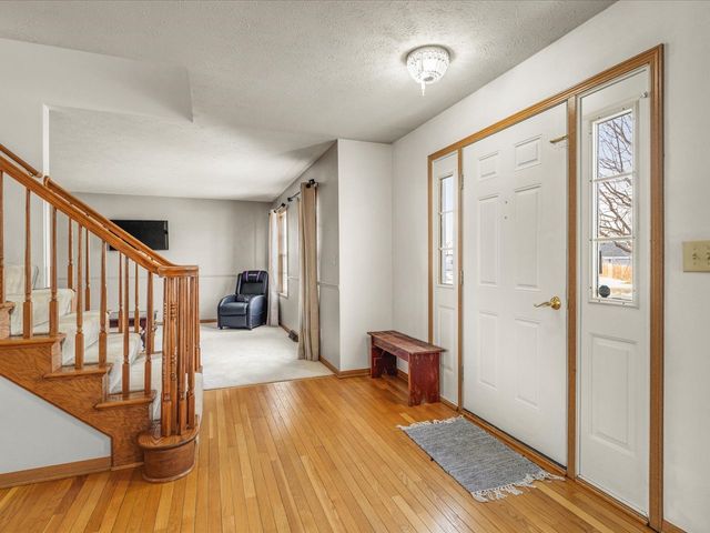 10853 Lemon Grass Lane, Roscoe, IL 61073