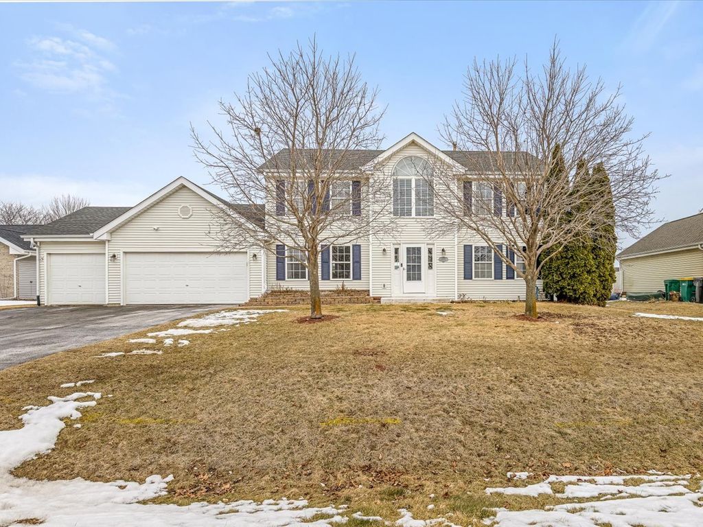 10853 Lemon Grass Lane, Roscoe, IL 61073