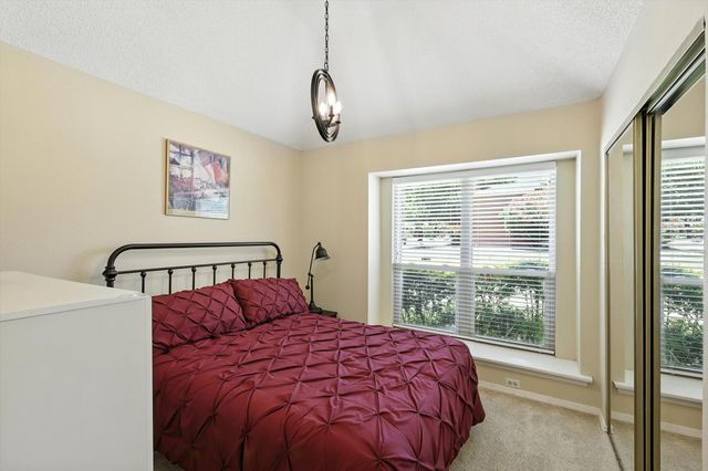 960 CASSION Drive, Lewisville, TX 75067