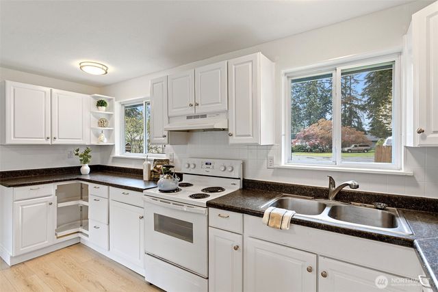 3000 SE Alson Court, Port Orchard, WA 98366