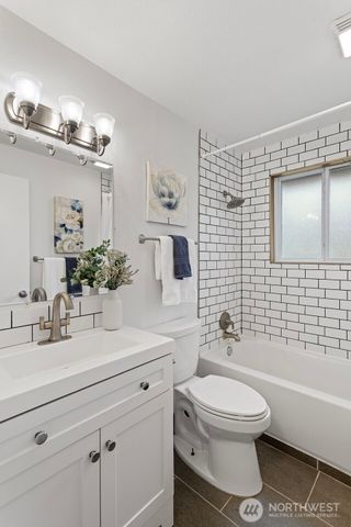 3000 SE Alson Court, Port Orchard, WA 98366