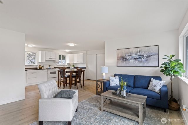 3000 SE Alson Court, Port Orchard, WA 98366