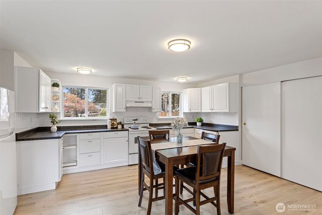 3000 SE Alson Court, Port Orchard, WA 98366