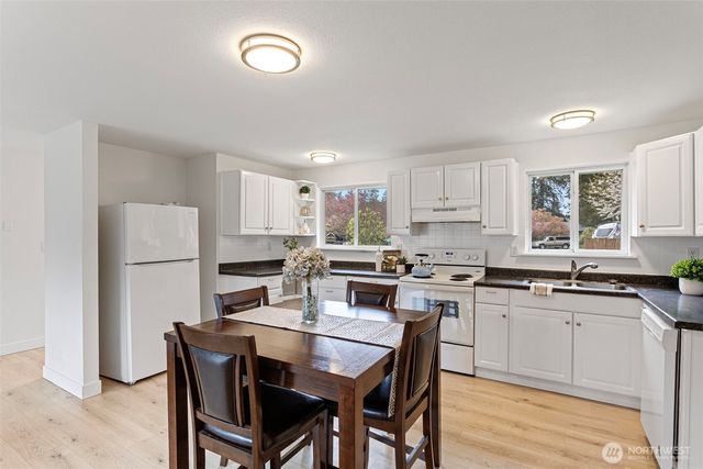 3000 SE Alson Court, Port Orchard, WA 98366