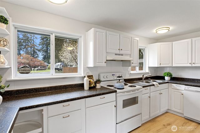 3000 SE Alson Court, Port Orchard, WA 98366