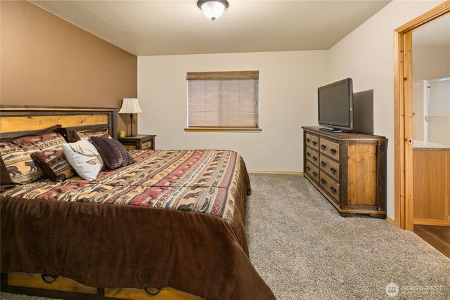 750 Evergreen Valley Loop Road, Ronald, WA 98940