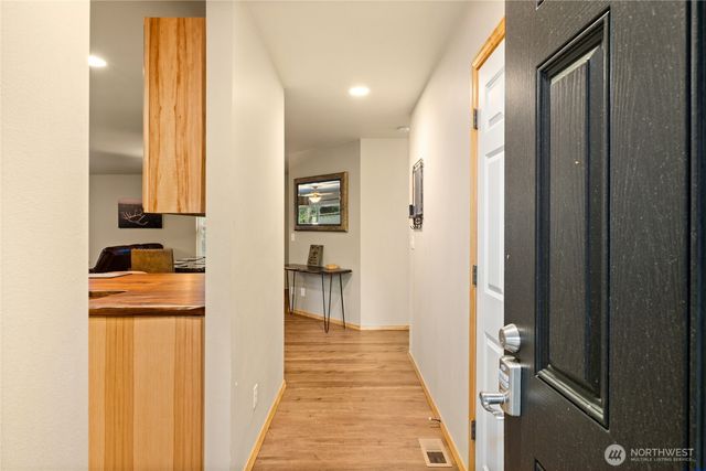 750 Evergreen Valley Loop Road, Ronald, WA 98940