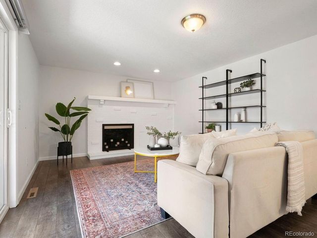 345 Hemlock St, Broomfield, CO 80020