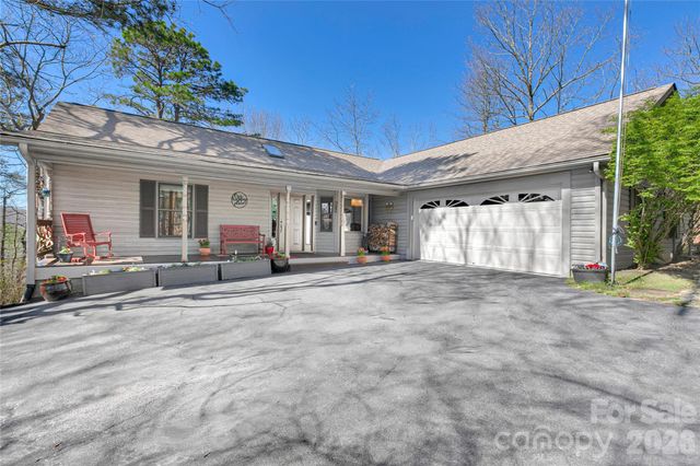 123 Adohi Court, Brevard, NC 28712