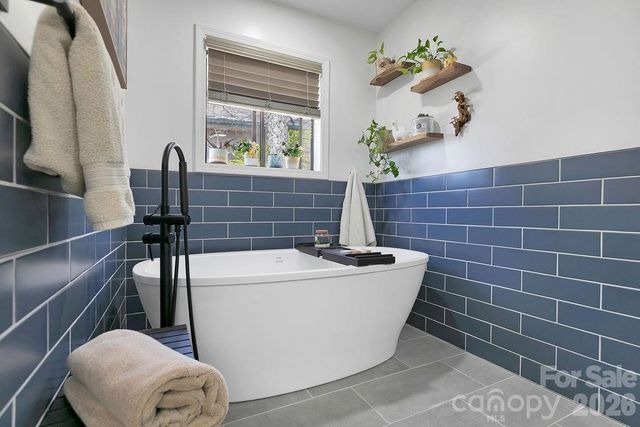 123 Adohi Court, Brevard, NC 28712