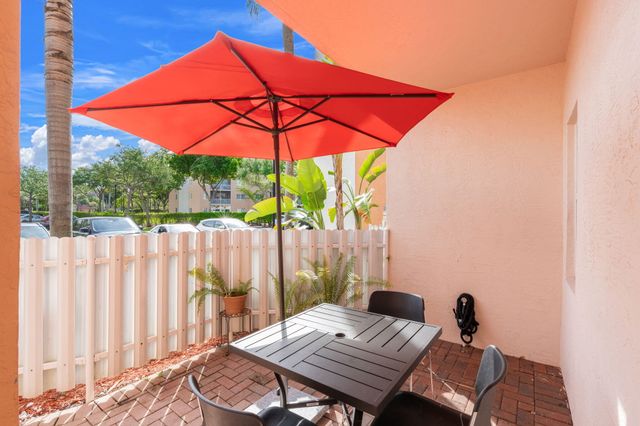 7735 Yardley Drive, Tamarac, FL 33321