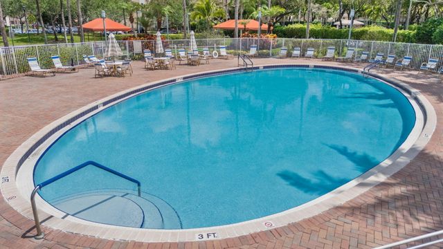 7735 Yardley Drive, Tamarac, FL 33321