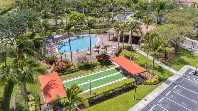 7735 Yardley Drive, Tamarac, FL 33321