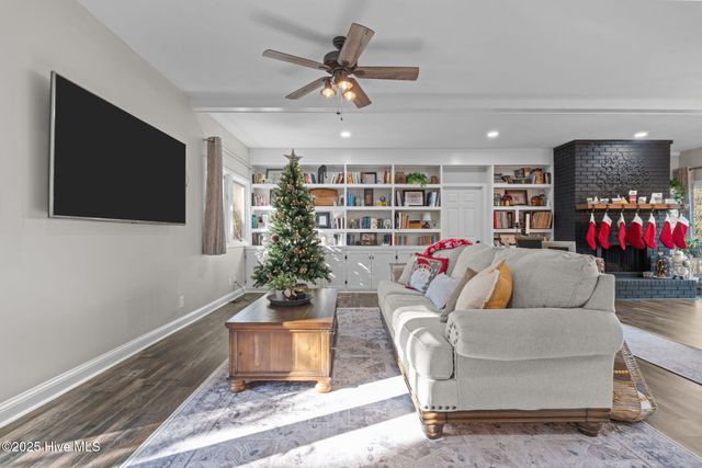 31 Cardinal Drive, Carthage, NC 28327