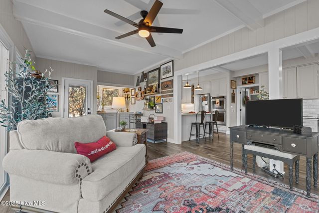 31 Cardinal Drive, Carthage, NC 28327