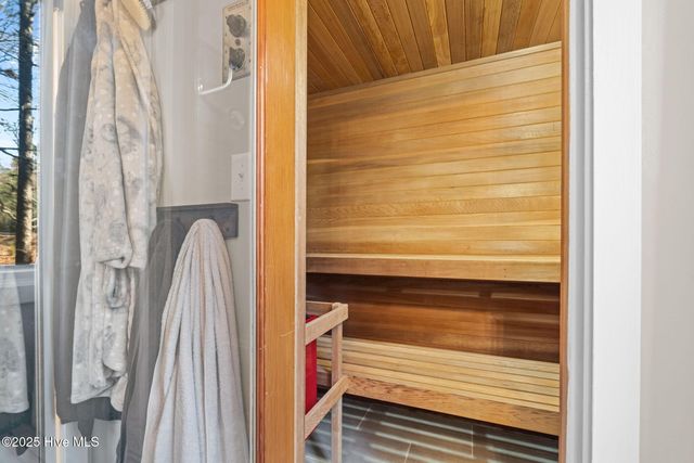 31 Cardinal Drive, Carthage, NC 28327