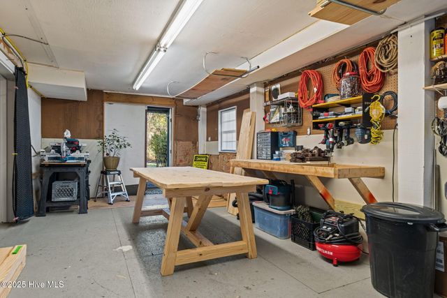 31 Cardinal Drive, Carthage, NC 28327